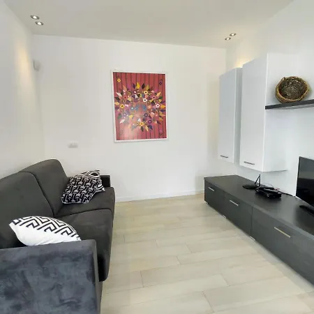 Titti - Gla133 By Interhome Daire
